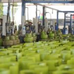 Kegiatan pengisian tabung gas isi 3 kg di SPBE - photo Istimewa